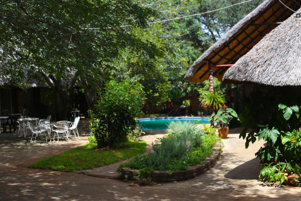 Mawuya Lodge Air Terjun Victoria Bagian luar foto